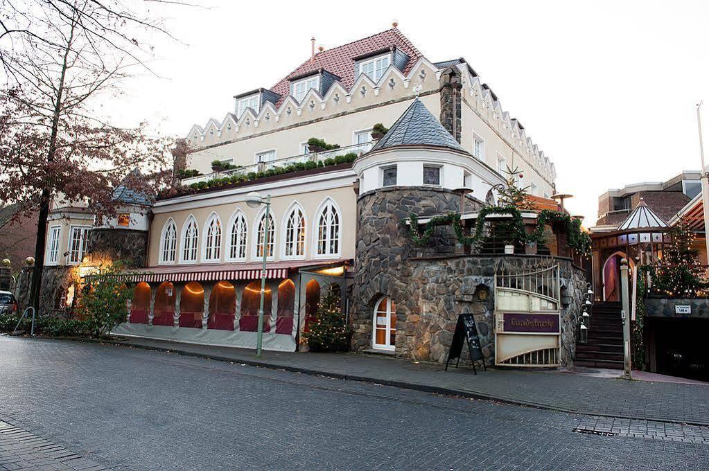 Wirtshaus & Hotel Landsknecht Meerbusch Esterno foto